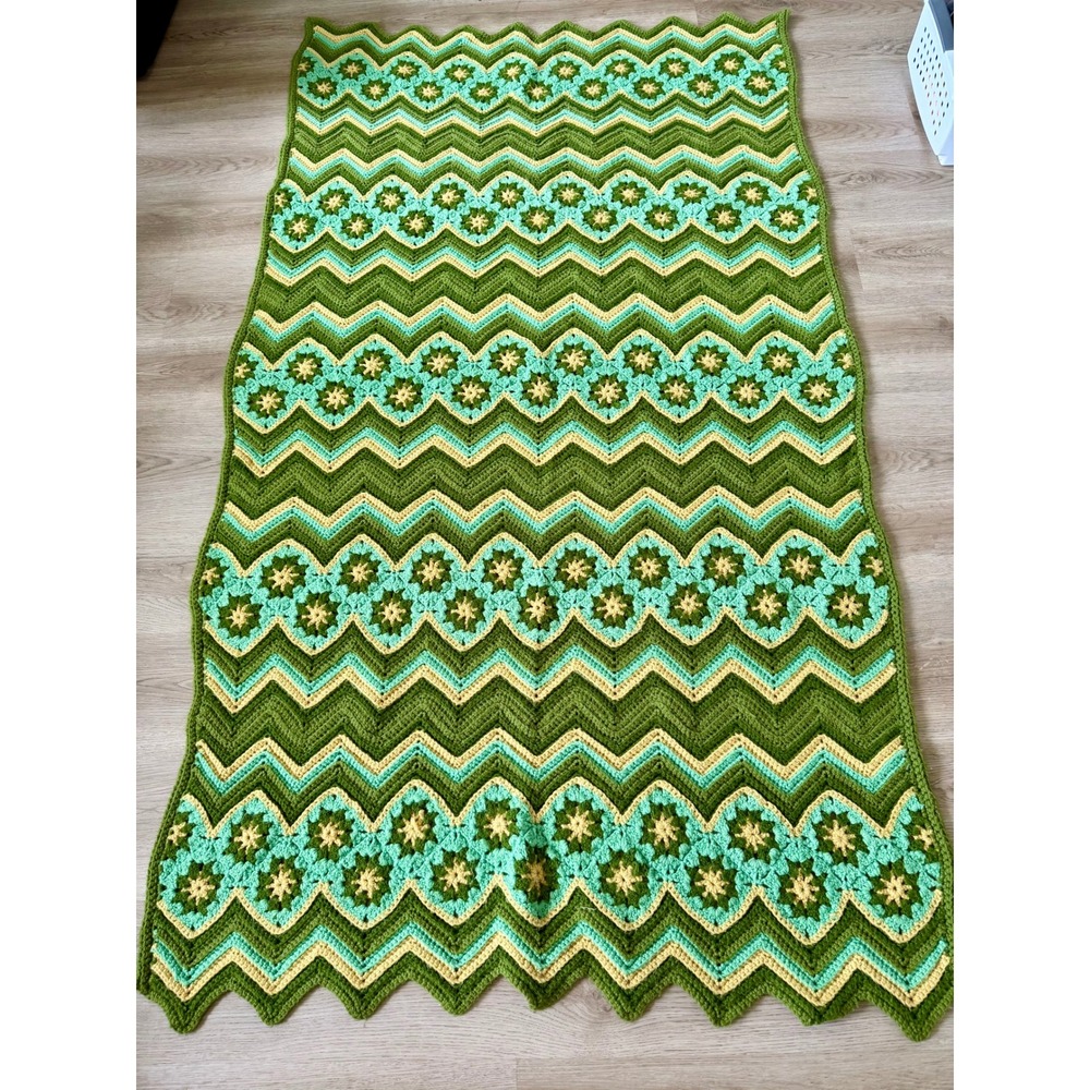 Vintage Handmade Crochet Throw Blanket Green Chevron Floral Granny Square Afghan